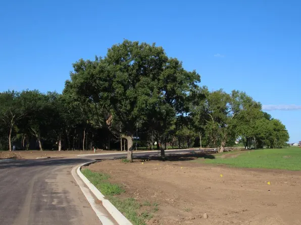 334 10th St S, Sartell, MN 56377