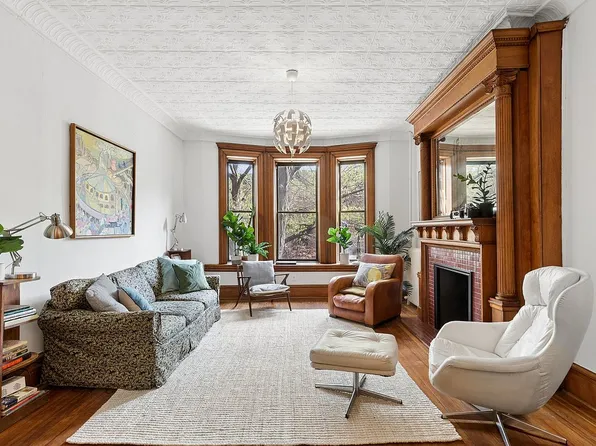 400 3rd St APT 2L, Brooklyn, NY 11215