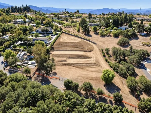 3261 Live Oak Park Rd, Fallbrook, CA 92028