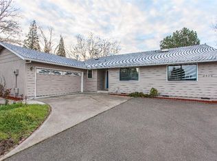 2478 Pinebrook Cir, Medford, OR 97504