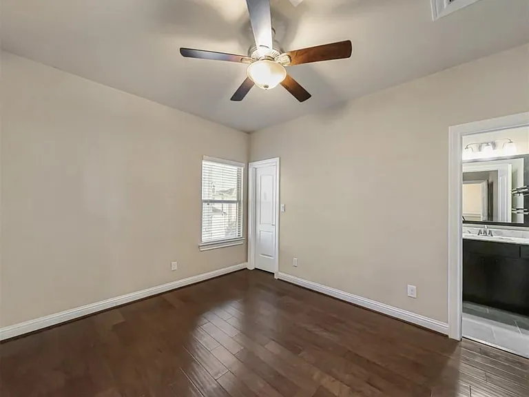 6005A Kansas St — Photo 30