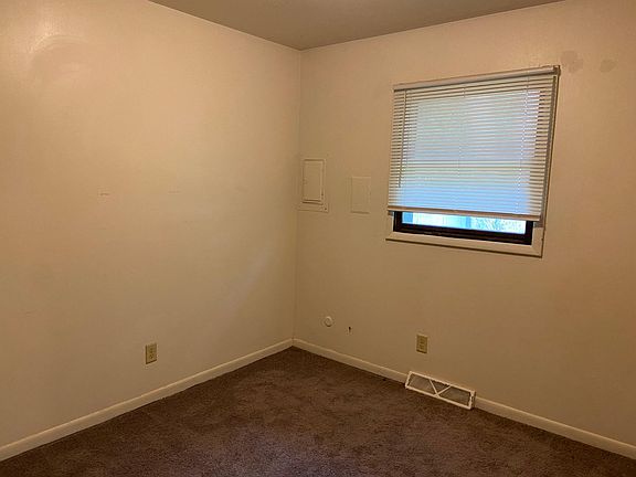 5th image of 586 Hayes St