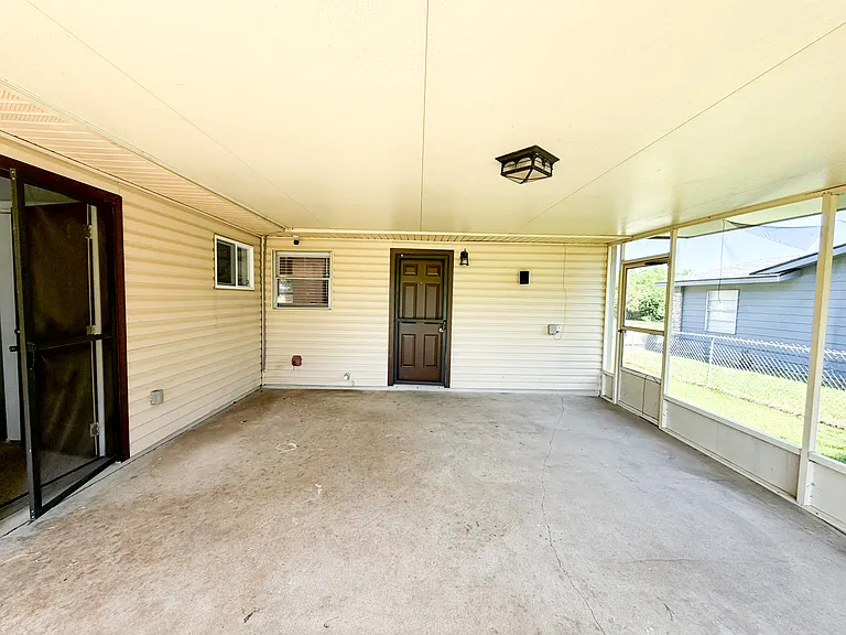 1204 Chippendale Dr — Photo 29