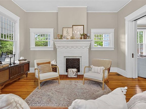 5th image of 213 Bosley Ave