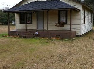 510 Jones Rd, Pembroke, NC 28372