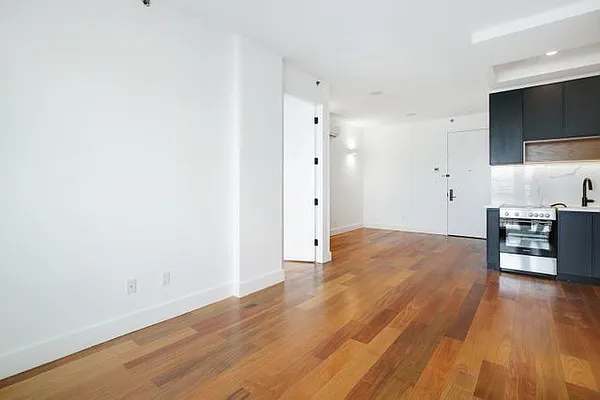 Rented by Nooklyn NYC LLC | media 28