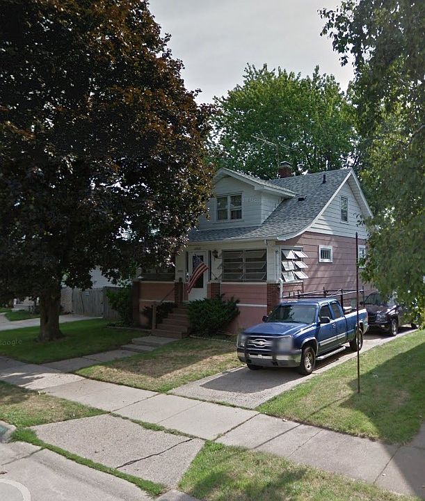 1st image of 25866 Hoffmeyer St