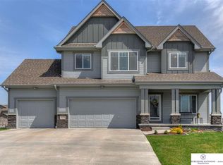 6001 S 196th St, Omaha, NE 68135