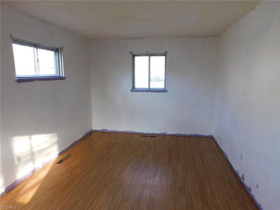 5th image of 441 Pecan Dr