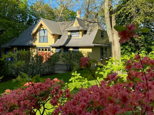 50 Edgehill Rd, Brookline, MA 02445