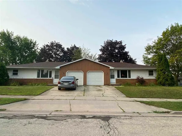501 Tampa Way, Little Chute, WI 54140