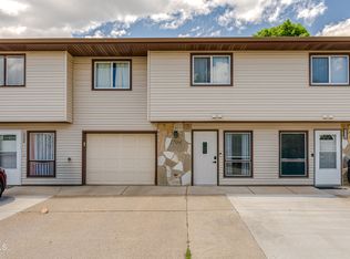 1704 N 19th St, Bismarck, ND 58501