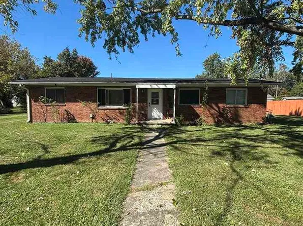 220 N Beech St, Brazil, IN 47834