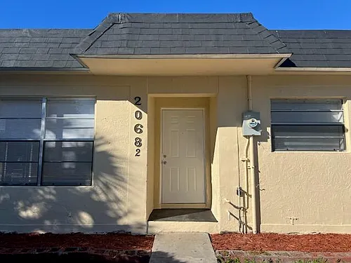 20682 NW 38th Ave Photo 1