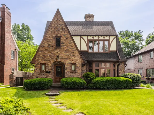 5615 N Pennsylvania St, Indianapolis, IN 46220