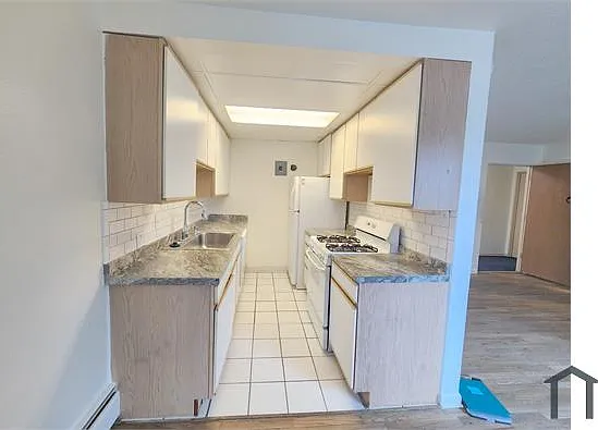 801 Dahlia St #2 — Photo 6