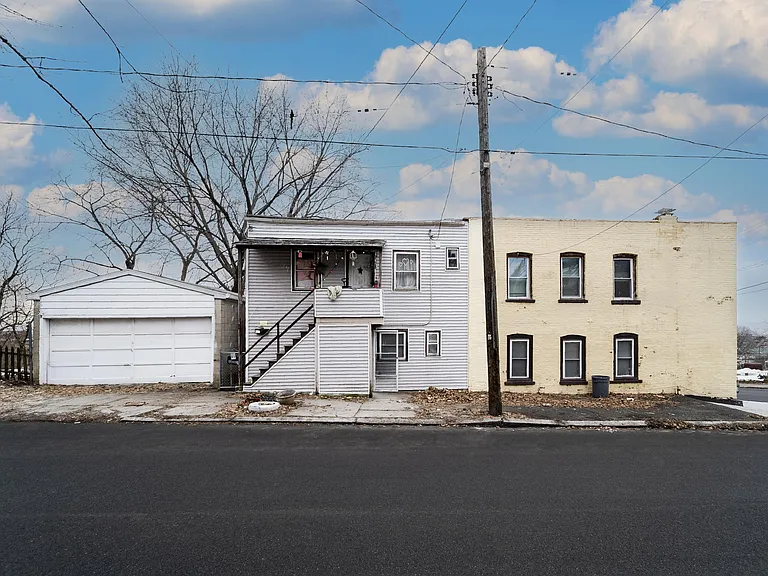 169 Hutton St #2 — Photo 27