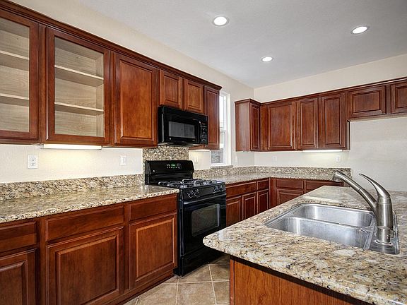 5th image of 9680 Sea Cliff Ct