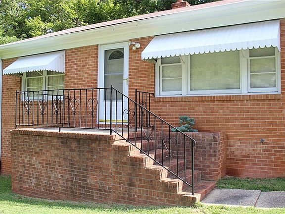 5th image of 3024 Branderwood Dr