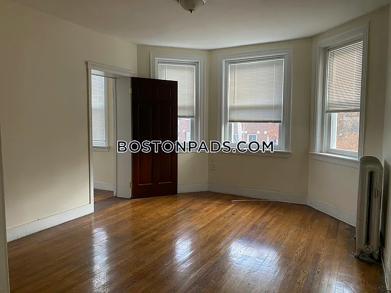 248 Kelton St #9 — Photo 3