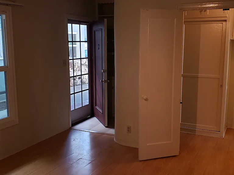 86 Bennett Ave #2 — Photo 4