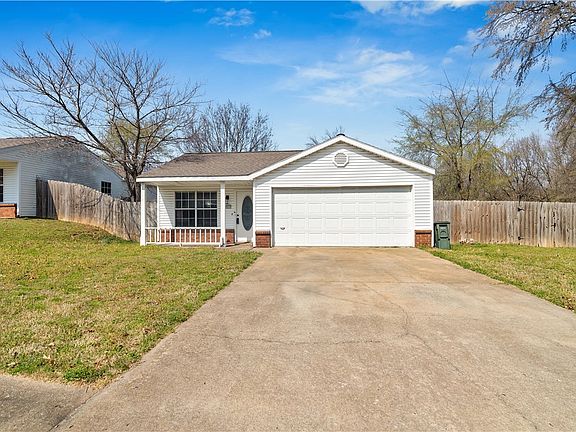 3rd image of 3032 W Essex Dr