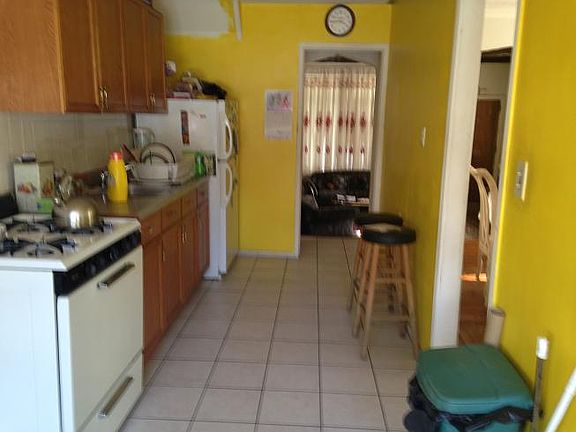 2nd image of 11124 175th St