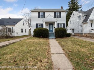 2004 Roberts Ln, Lansing, MI 48910