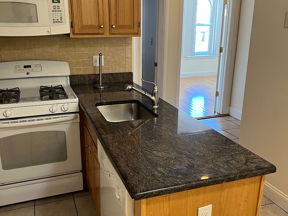 1st image of 92 Westland Ave #203