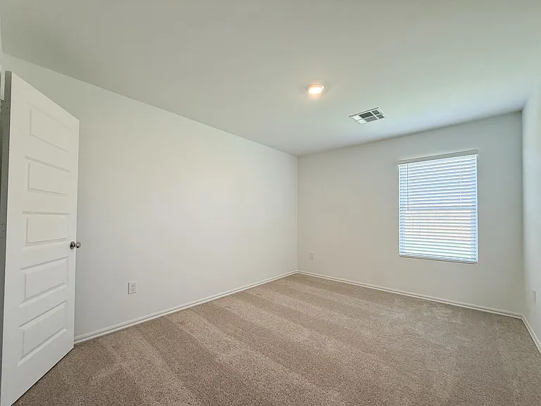 16301 Harvester Dr — Photo 26