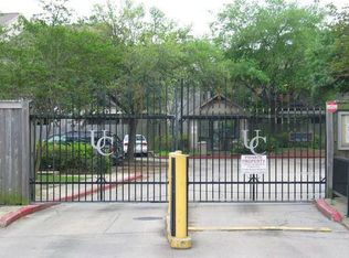 3330 Willard St APT 103, Baton Rouge, LA 70802