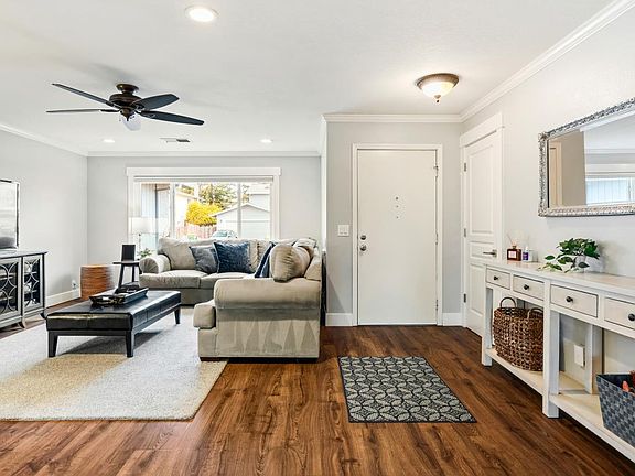 5th image of 4690 Fairway Drive