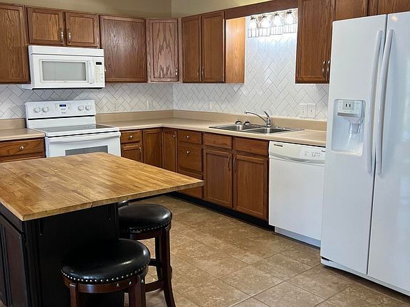 5th image of 125 Dalton Place Way