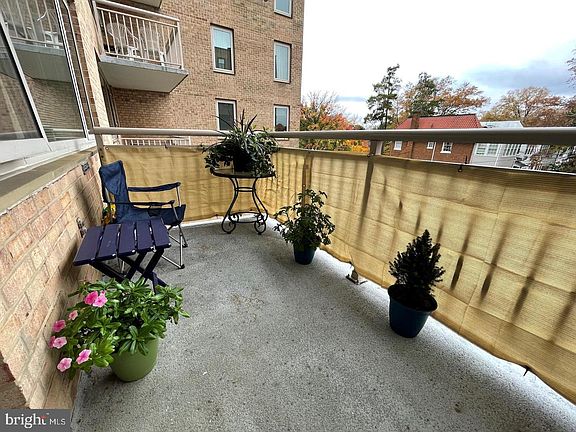 4th image of 2800 Wisconsin Ave NW APT 306