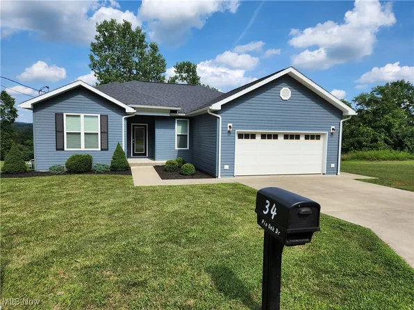 34 Pin Oak Dr, Caldwell, OH 43724