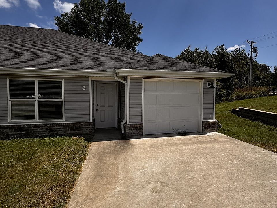 1st image of 321 Westbrook Ct APT 3