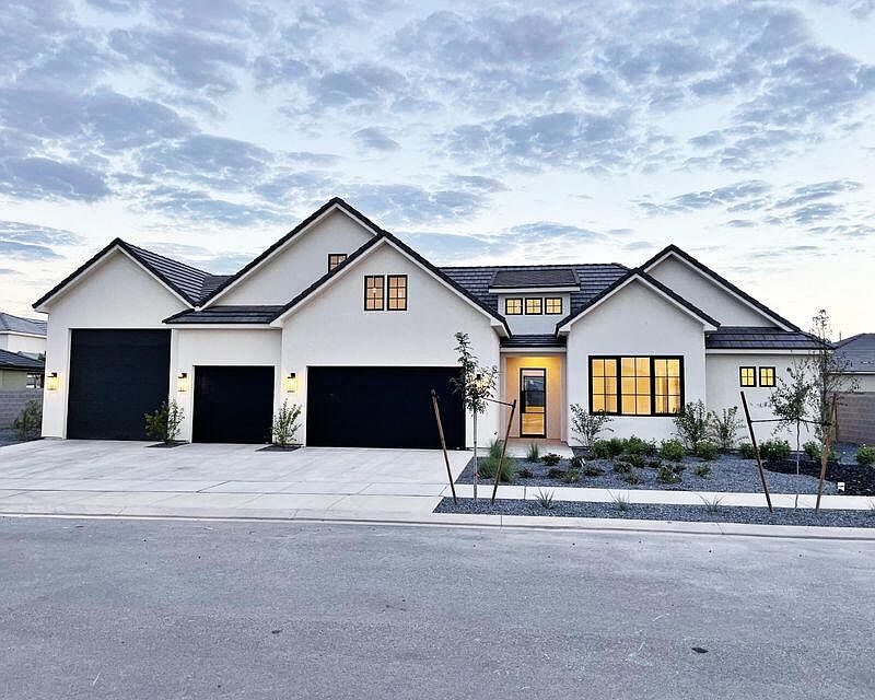 1st image of 2434 W Zinfandel Dr