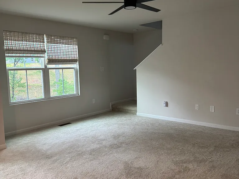 265 Thicket Dr — Photo 3