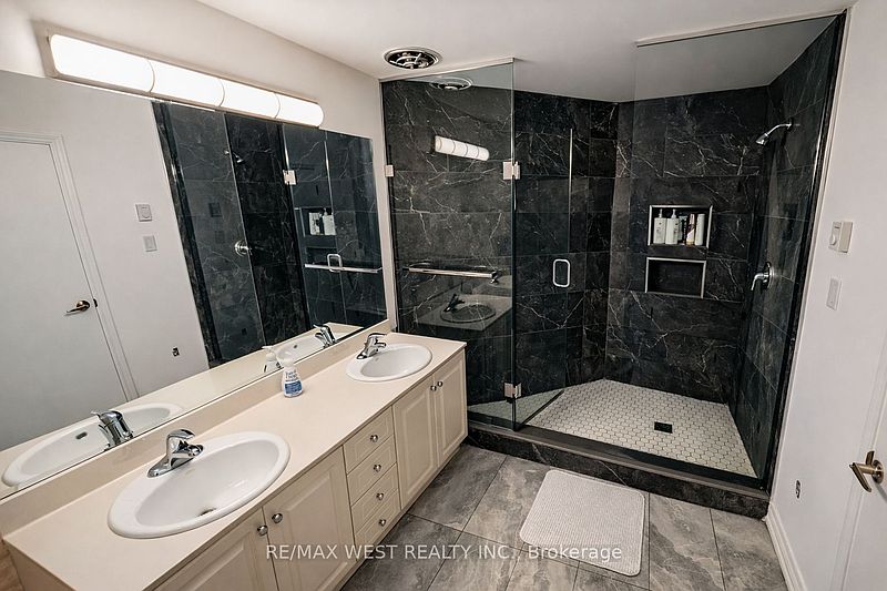 Wasaga Beach House for rent - 4 Bedrooms — photo 26