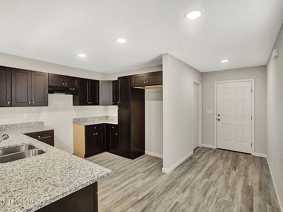 4th image of 8746 EATON Avenue