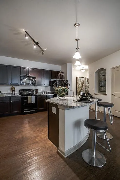 Reserve at Village Creek — Photo 2