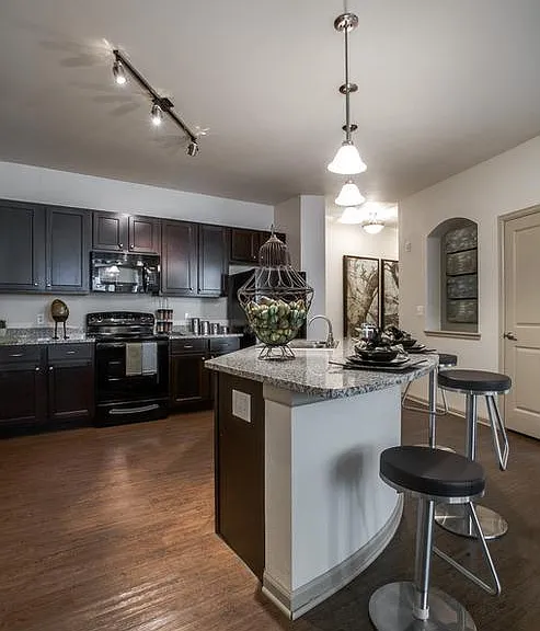 Reserve at Village Creek — Photo 2