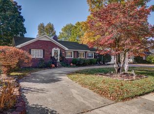 718 E University St, Springfield, MO 65807