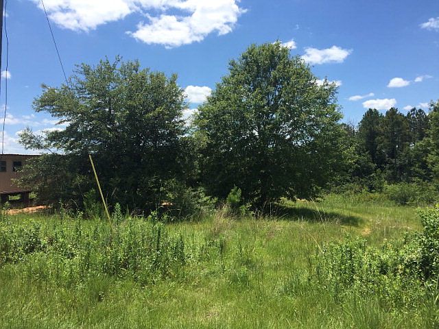 2nd image of 00262 Old Creek Rd