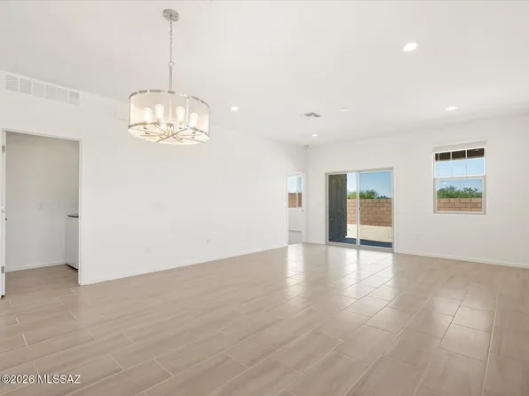 5168 W Bowen House Rd, Tucson, AZ 85757