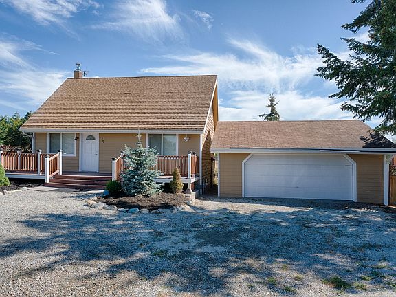 Front Deck and Detached 2-Car Garage