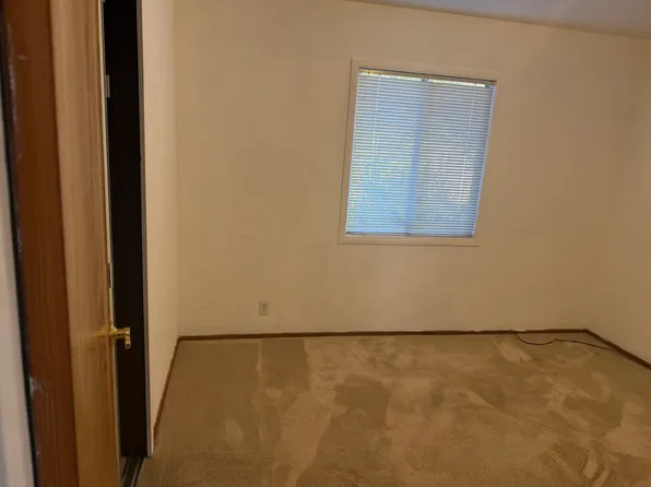 904 Hiller St, Belmont, CA 94002