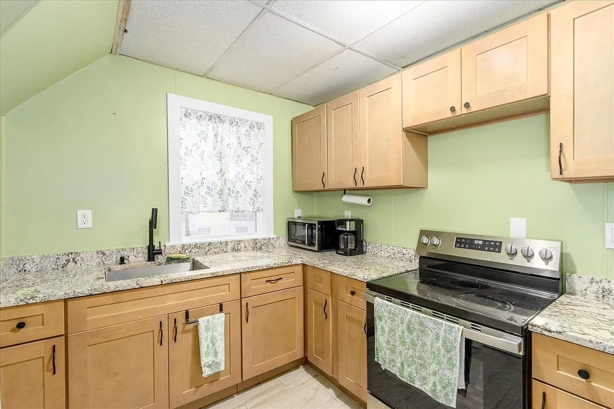 1 bed, 1.0 bath, 670 sqft, $1,500 — Photo 1