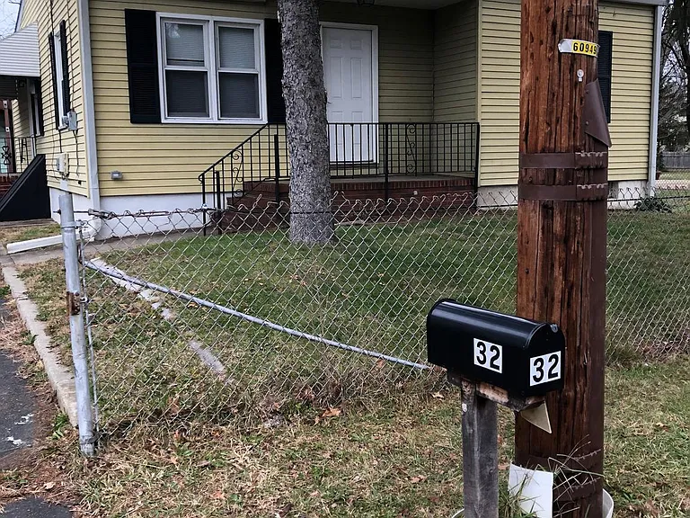 32 Keswick Ave — Photo 2