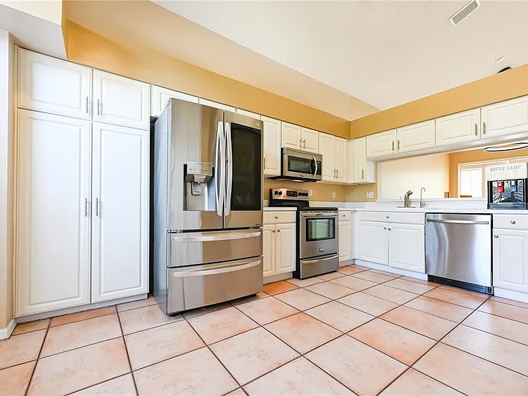 4906 Augusta Ave — Photo 11